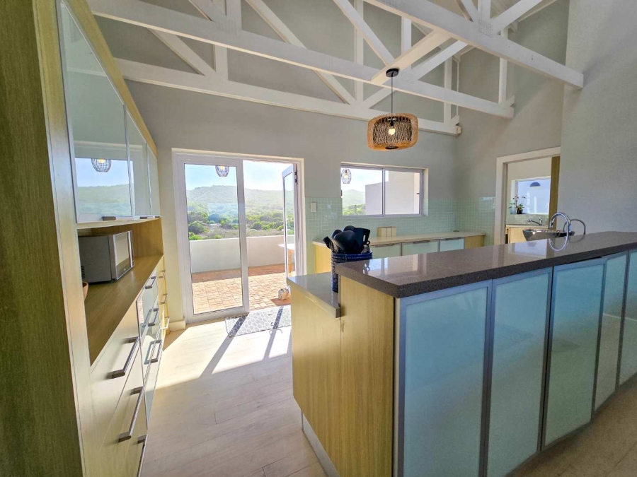 4 Bedroom Property for Sale in Stilbaai Oos Western Cape